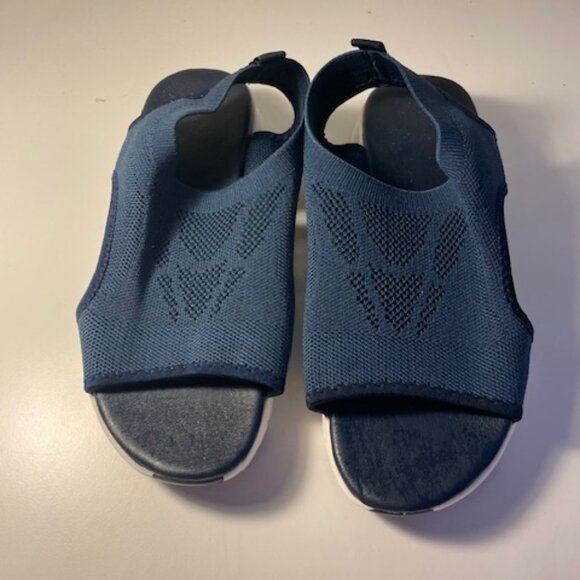 Navy blue fabric mesh Sandals - Picture 5 of 5